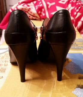 Ботинки женские(ботильоны)