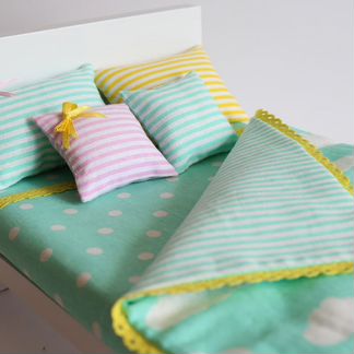 Постельное белье для кукол (облака)