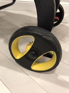 Коляска автокресло doona с базой isofix+аксессуары