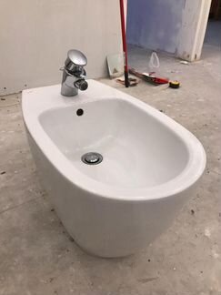 Биде со смесителем Grohe