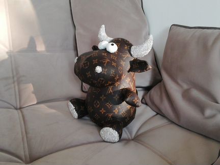 Бычок Louis Vuitton