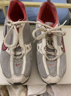 Кроссовки nike на девочку
