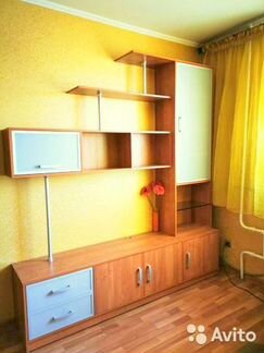 Дизайнерский стелаж