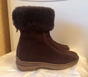 Новые замшевые детские сапоги