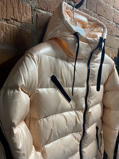 Пуховик Moncler