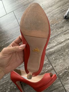 Туфли Prada размер 38. Маломерят