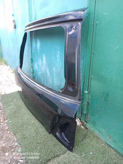 Крышка багажника (голая) Toyota Land Cruiser 200