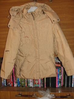 Куртка на девочку 7-8 лет