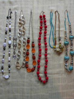 Бижутерия бусы, колье, броши, подвески, браслеты