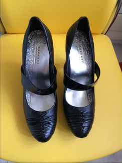 Новые классические туфли Carnaby р.39