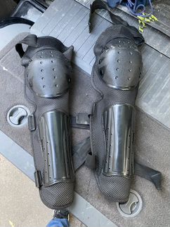 Мото наколенники Thor без повреждений