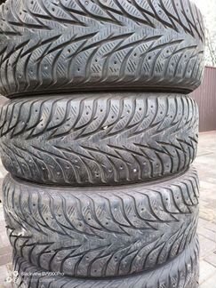 Пять шин Yokohama ice guard 215 60 16