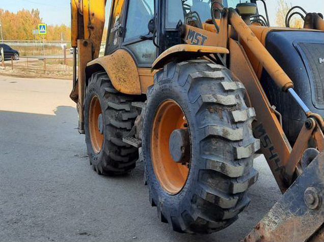 Авито уфа экскаватор. Экскаватор-погрузчик МСТ м544.