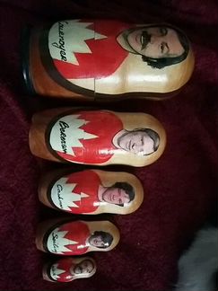 Матрешки с портретами канадских хоккеистов 1972 г