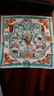 Платок шелковый новый