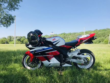 Honda CBR1000RR 2004г