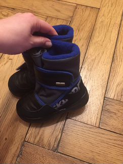 Новые зимние сапожки, р-р 25