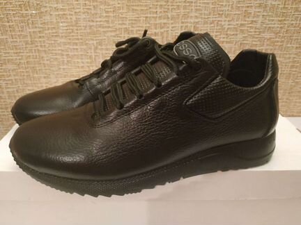 Кроссовки женские 36 размер новые