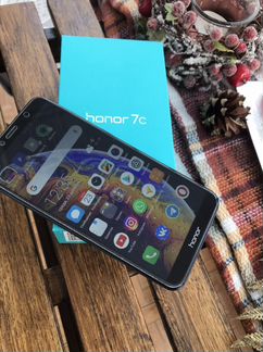 Телефон honor 7с
