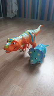 Борис и Тэнк и поезда динозавров