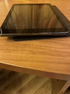 iPad air cellular 64 A1475