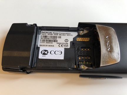 Nokia 8910i (Мобильный телефон)