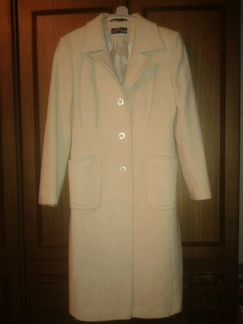 Пальто женское демисезонное светлое, р.46-48