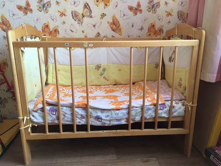 Детская кроватка