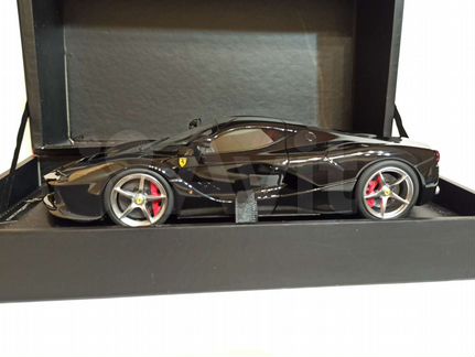 Ferrari LaFerrari Black 1:18 Kyosho