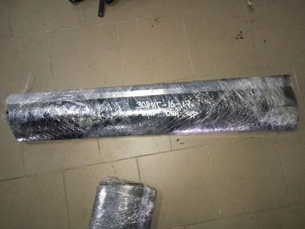 Накладка двери левая передняя VW Touareg 7P6854939