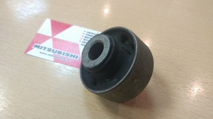 Mitsubishi Outlander XL сайлентблок дифференциала