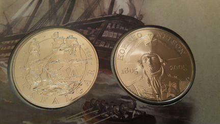 Набор 2x5 фунтов, 200 лет Трафальгарскому сражению