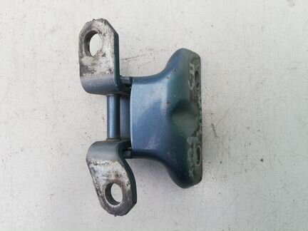 Петля двери задняя правая Hyundai Elantra HD